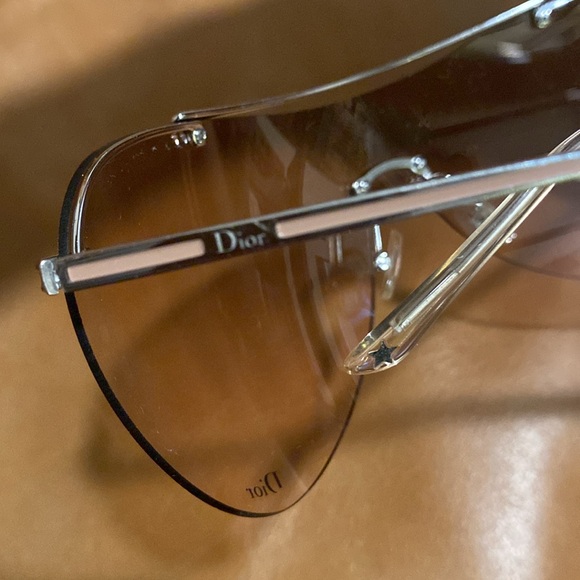 Christian Dior wrap around rimless sunglasses - Picture 5 of 7